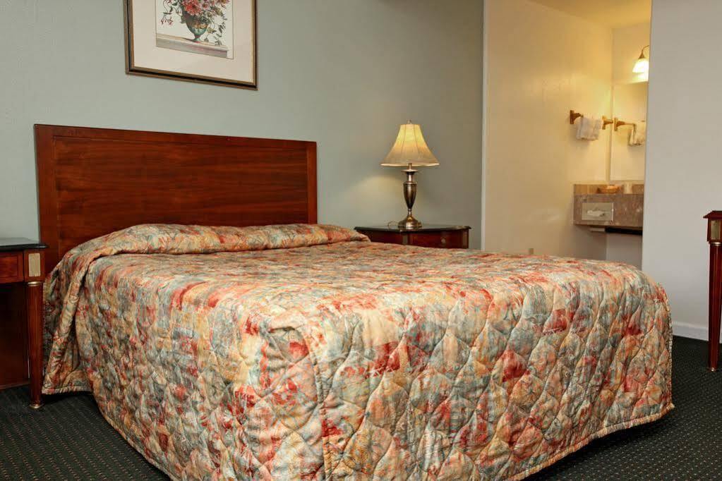 Monterey Oceanside Inn Zewnętrze zdjęcie